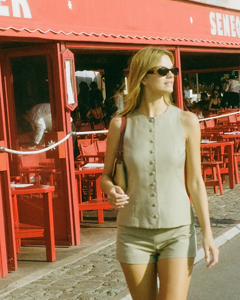 Eveline Vest Caramel 2 .webp
